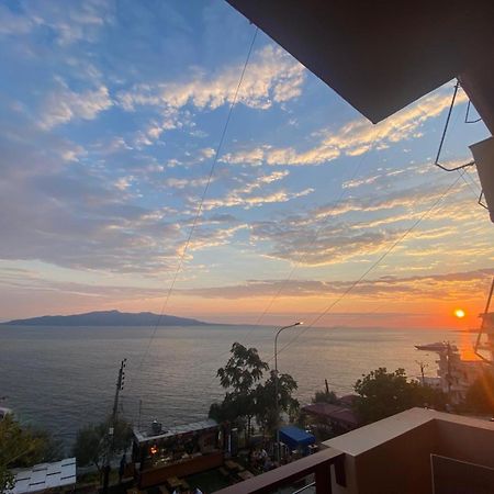 Del Mar Sea View Apartment Sarandë Buitenkant foto