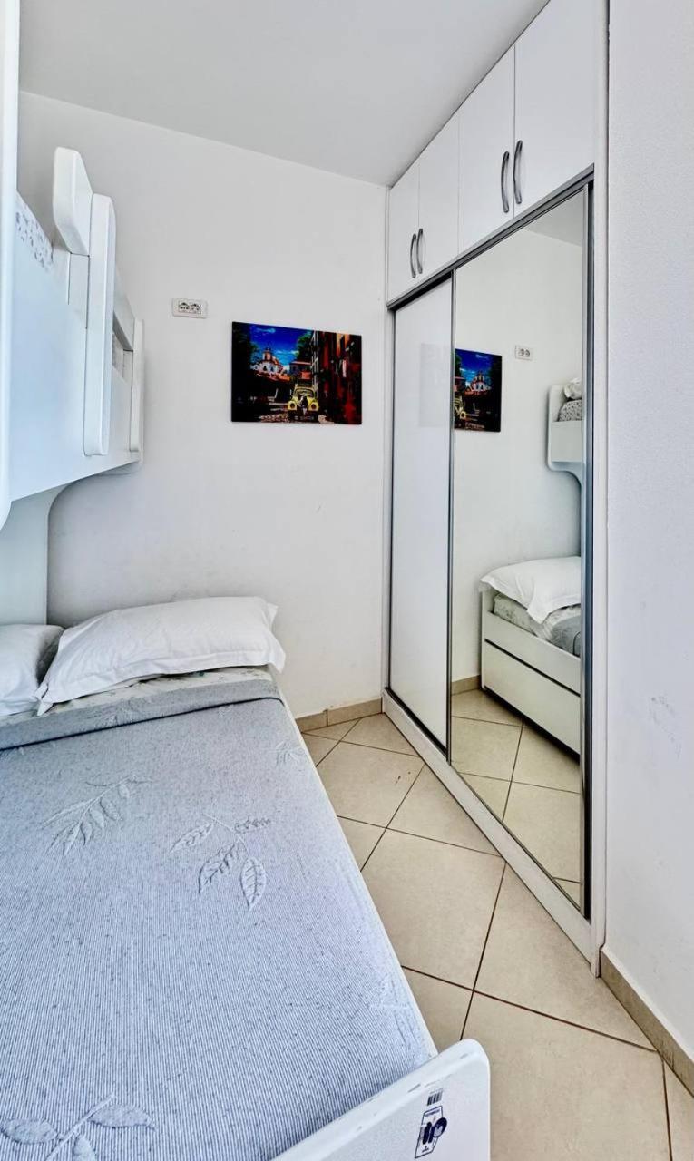 Del Mar Sea View Apartment Sarandë Buitenkant foto