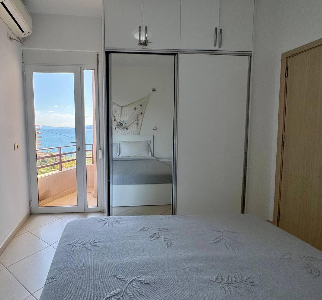Del Mar Sea View Apartment Sarandë Buitenkant foto